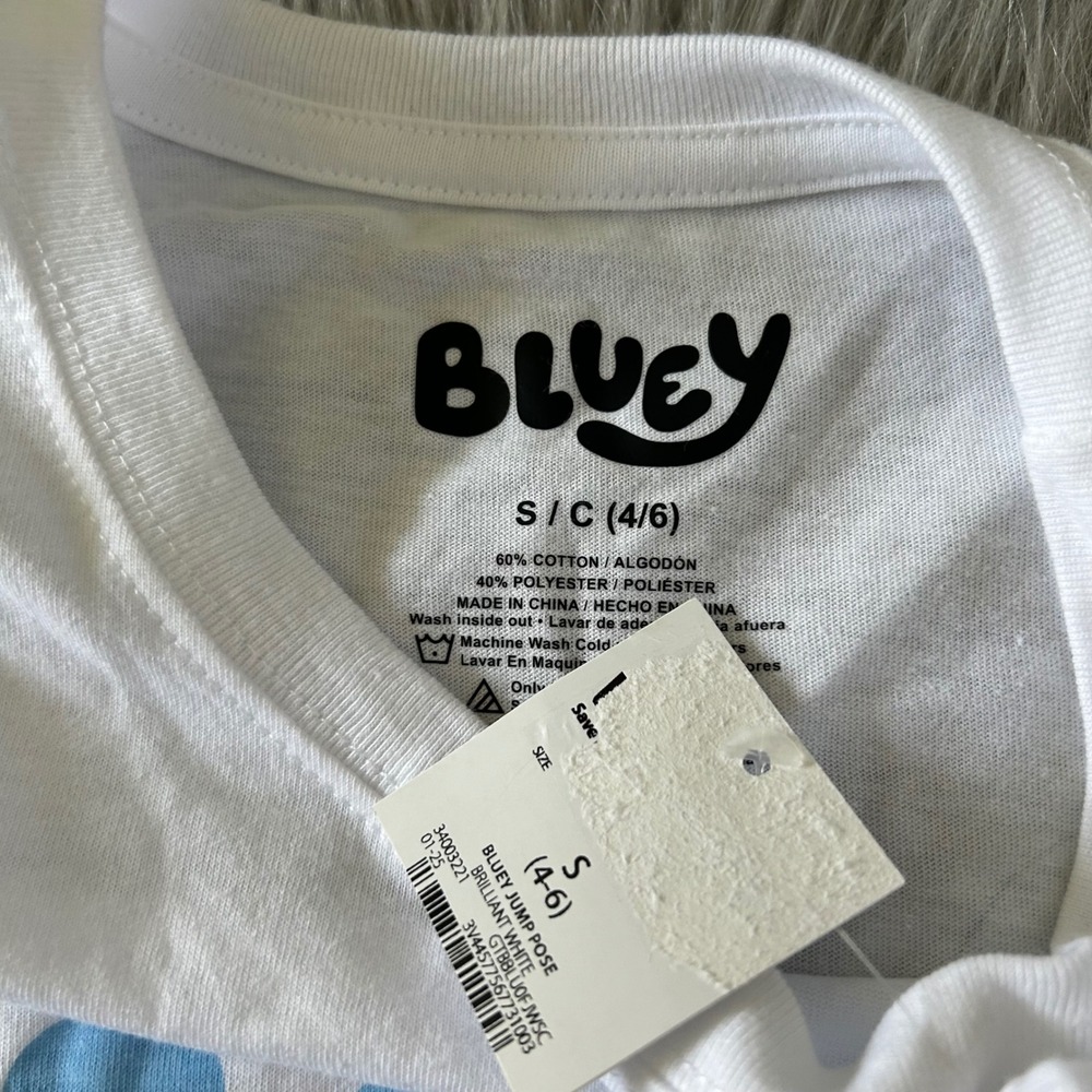 Bluey T-Shirt Womens Size Small (4/6) White Short Sleeve Tee NEW - Picture 3 of 4